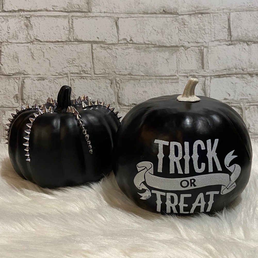 Trick or Treat black pumpkin